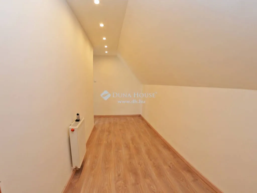 Pièces - Renovated Twin House in Budapest 19th District