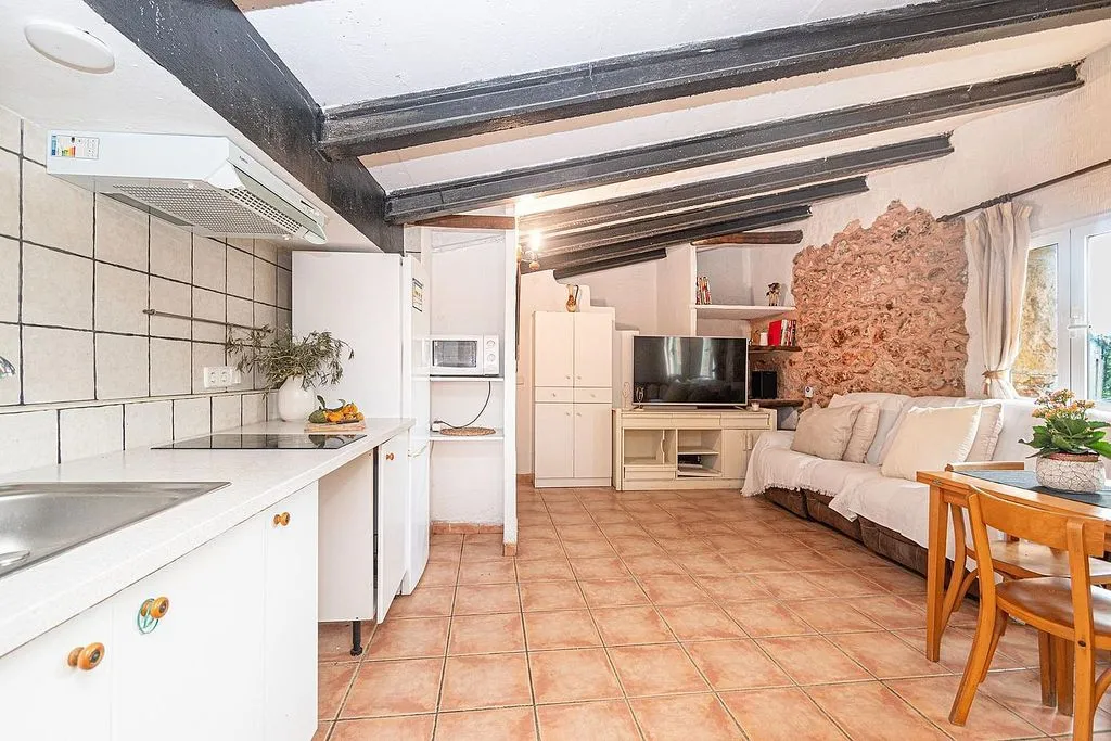 Cuisine - Rustic House with A/C in Llubí