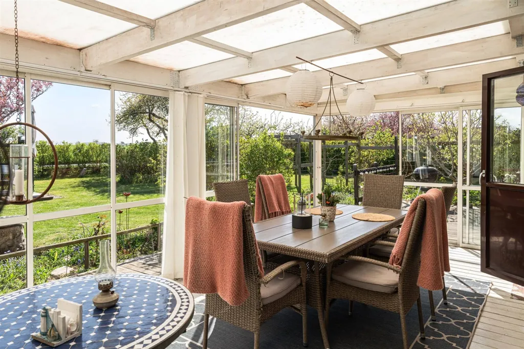 Terrass - Spacious Villa with South View in Simrishamn