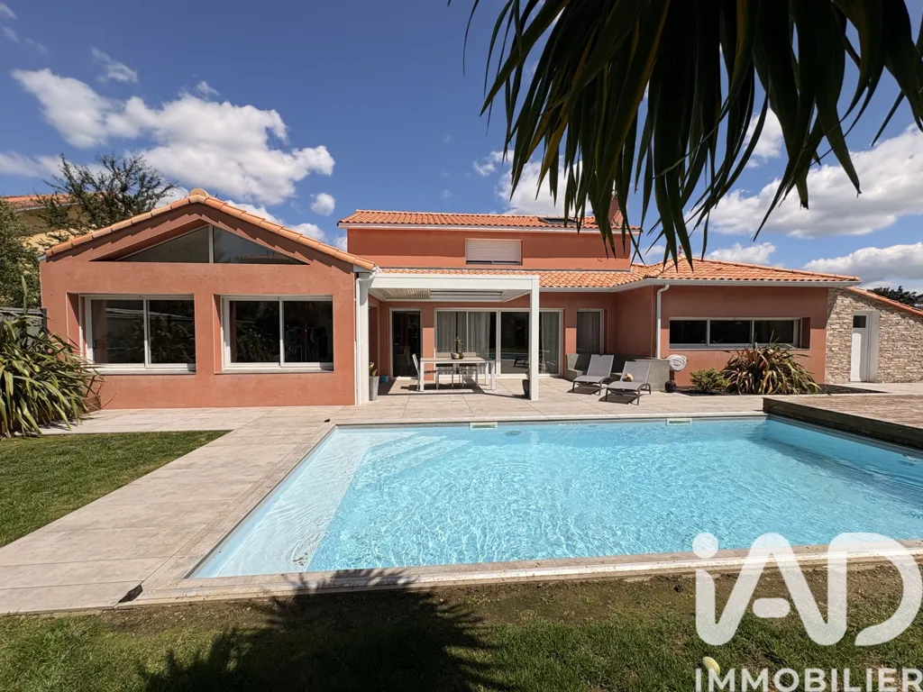 Piscine - Maison avec Piscine et Terrasse à La Baule-Escoublac