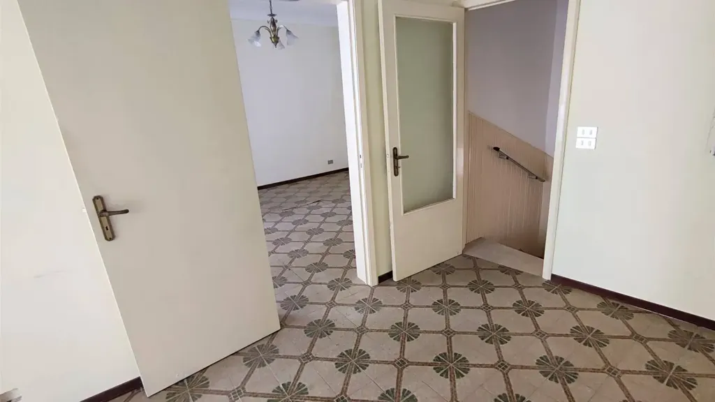 Esik - Rustic Cottage to Renovate in Ragusa Ibla