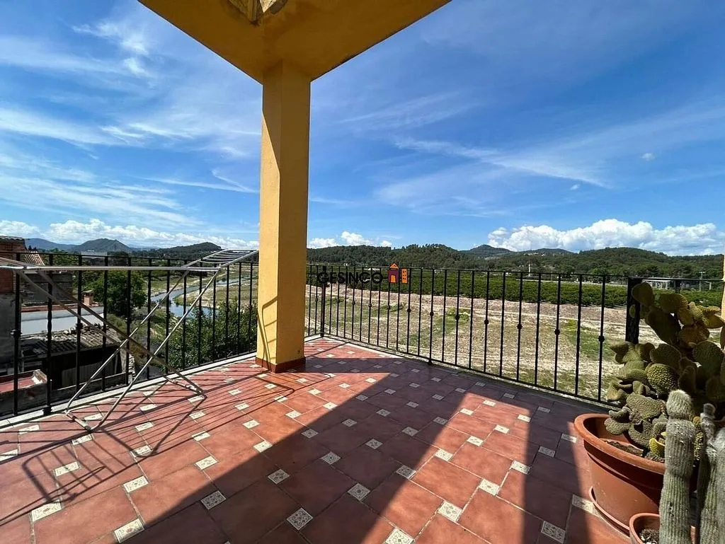 Terrasse - Duplex with Terrace and Balcony in Manuel