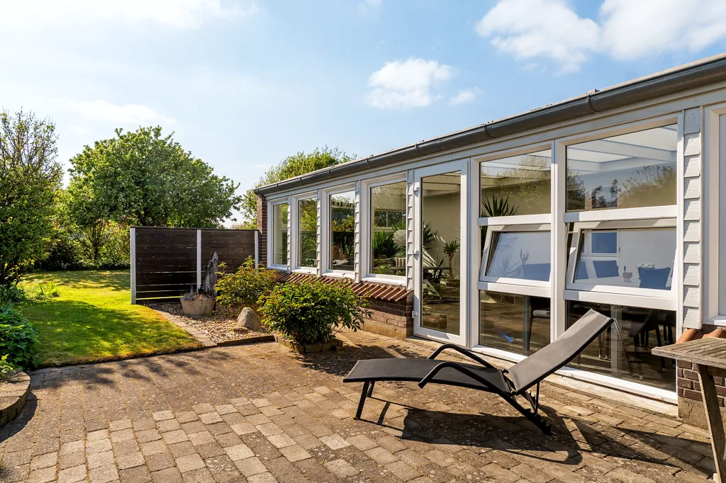 Terrasse - Villa with Water View in Skjoldborg