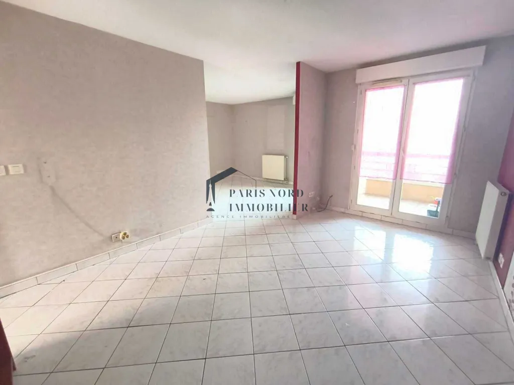 Séjour - Appartement F4 avec Balcon dans le Quartier Prisé du Blanc-Mesnil
