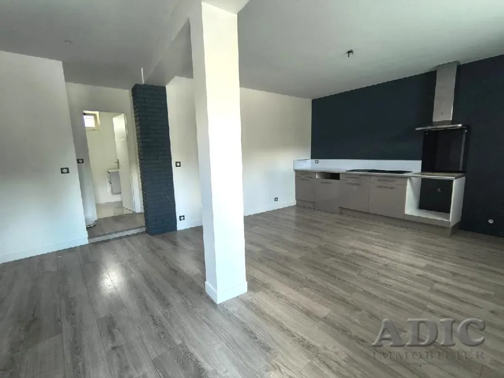 Cuisine - Appartement F2 avec Cuisine Américaine à Moussy-le-Vieux