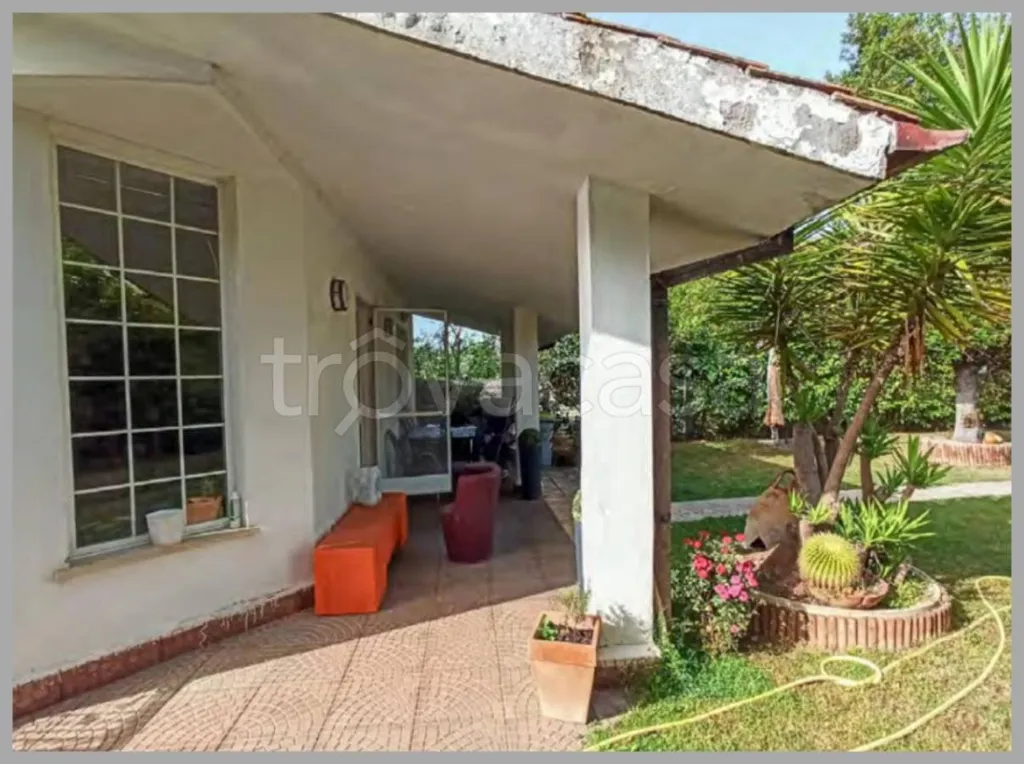 Terrasse - Villa with Garden on SR 148 Pontina