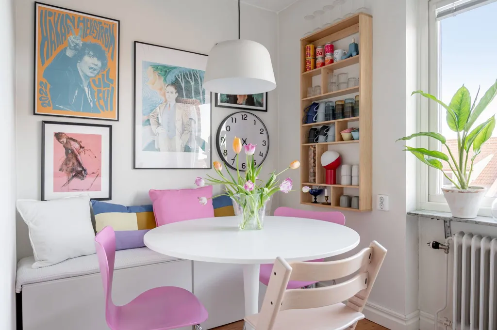 Söögituba - Spacious Two-Bedroom with West Balcony in Stockholm