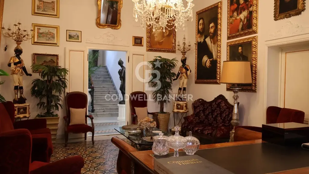 Elutuba - Historic Villa with Garden in Filottrano