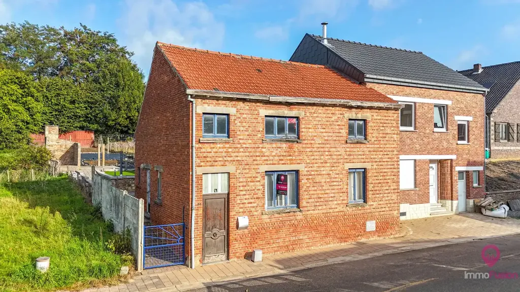 Esterno - Renovatable House with Garden in Heers