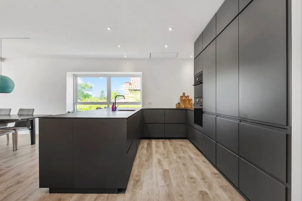 Cuisine - Modernised Villa with Terraces in Hedehusene