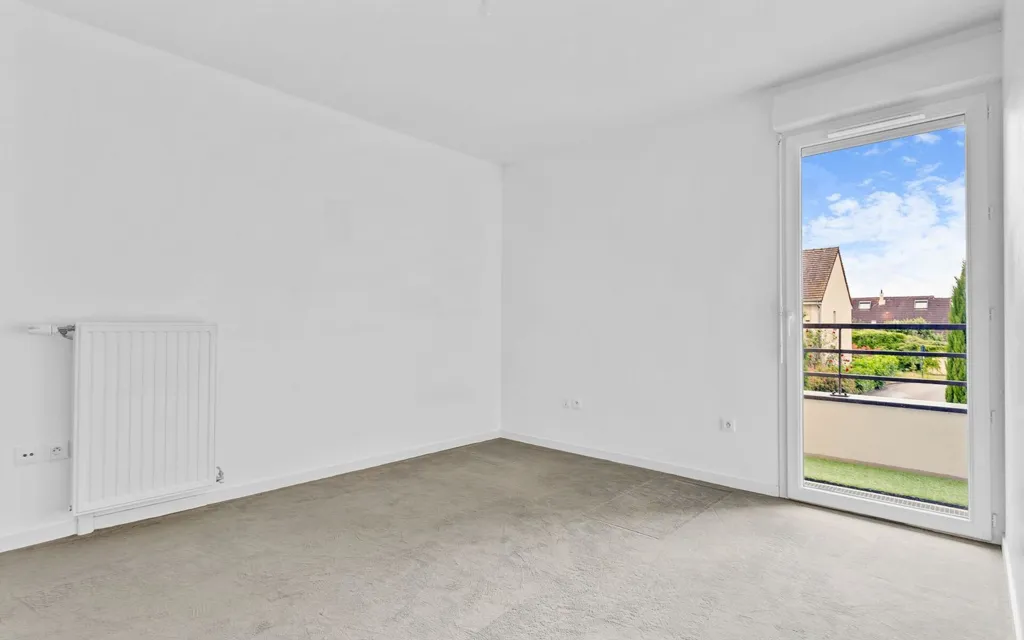 Pièces - Appartement T2 avec Balcon au Calme à Yerres