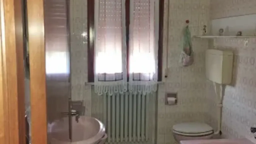 Bagni - Villa with Private Garden in Ravenna