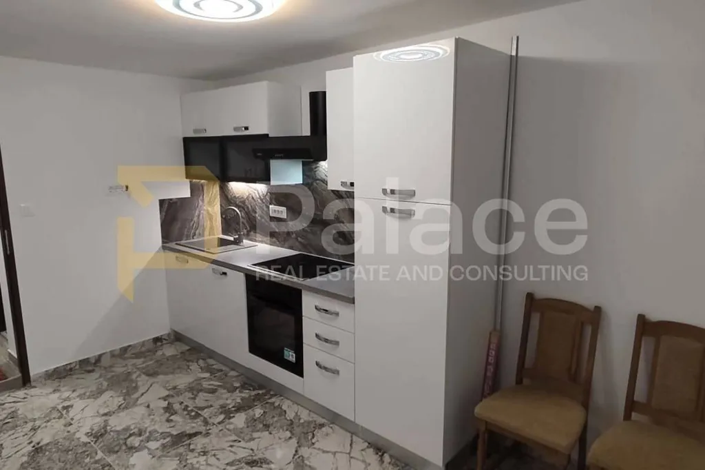 Cuisine - Modernised Flat with Balcony in Solin Centre