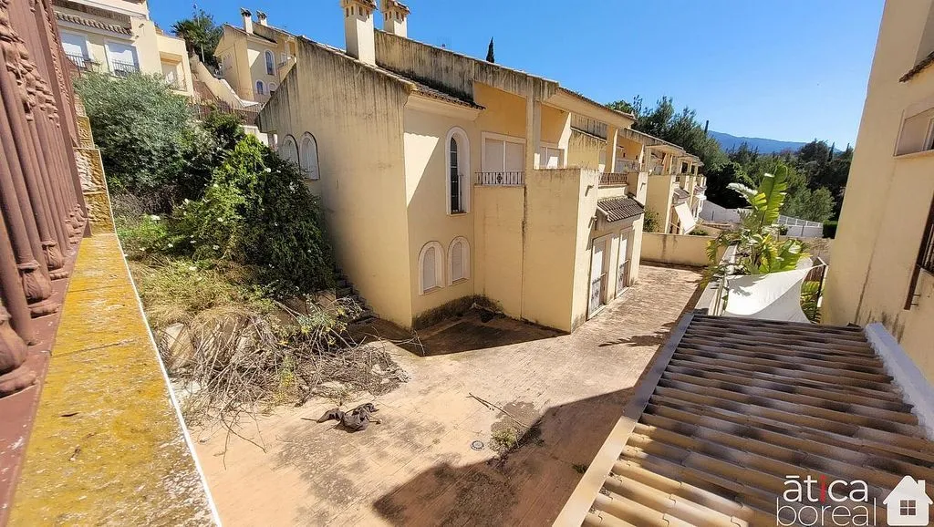 Terrace - Duplex for Renovation with Garden in Torreguil
