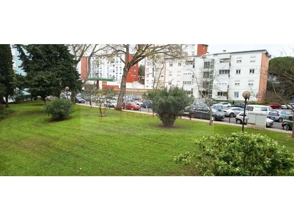 Jardin - Luxury Apartment with Beach Access in Oeiras
