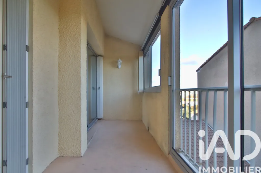 Balcony - Bright 2-Bedroom Apartment with Balcony in Narbonne
