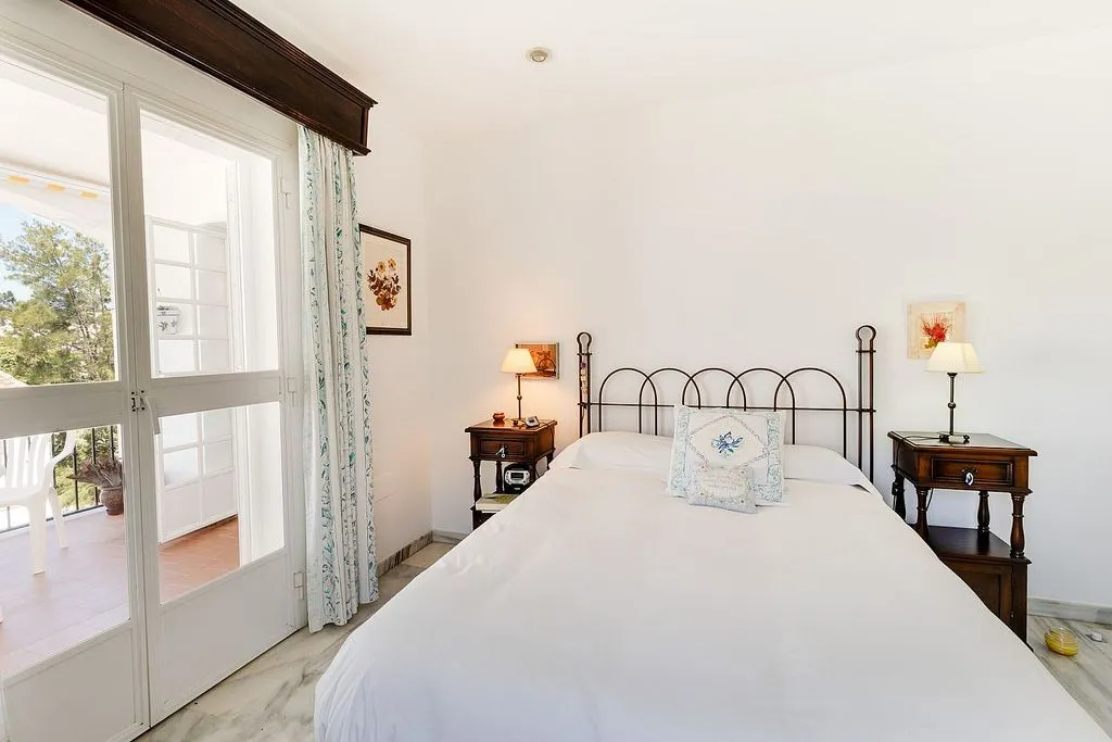 Chambres - T2 Apartment with Pool in Atalaya, Estepona