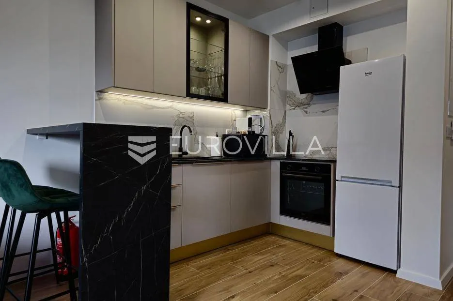 Cucina - Modern Studio Flat with Balcony in Zagreb
