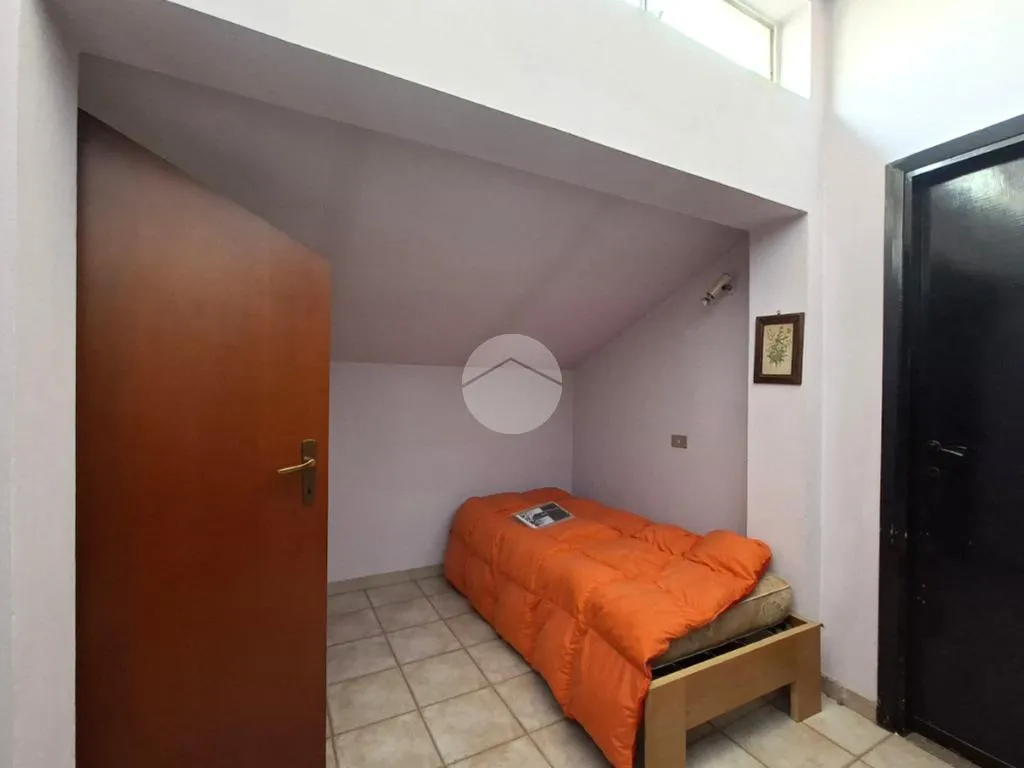 Chambres - Villa Apartment with Balcony in Sedriano