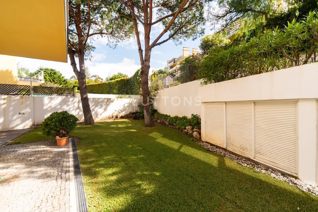 Aed - Luxury Villa with Pool in Estoril