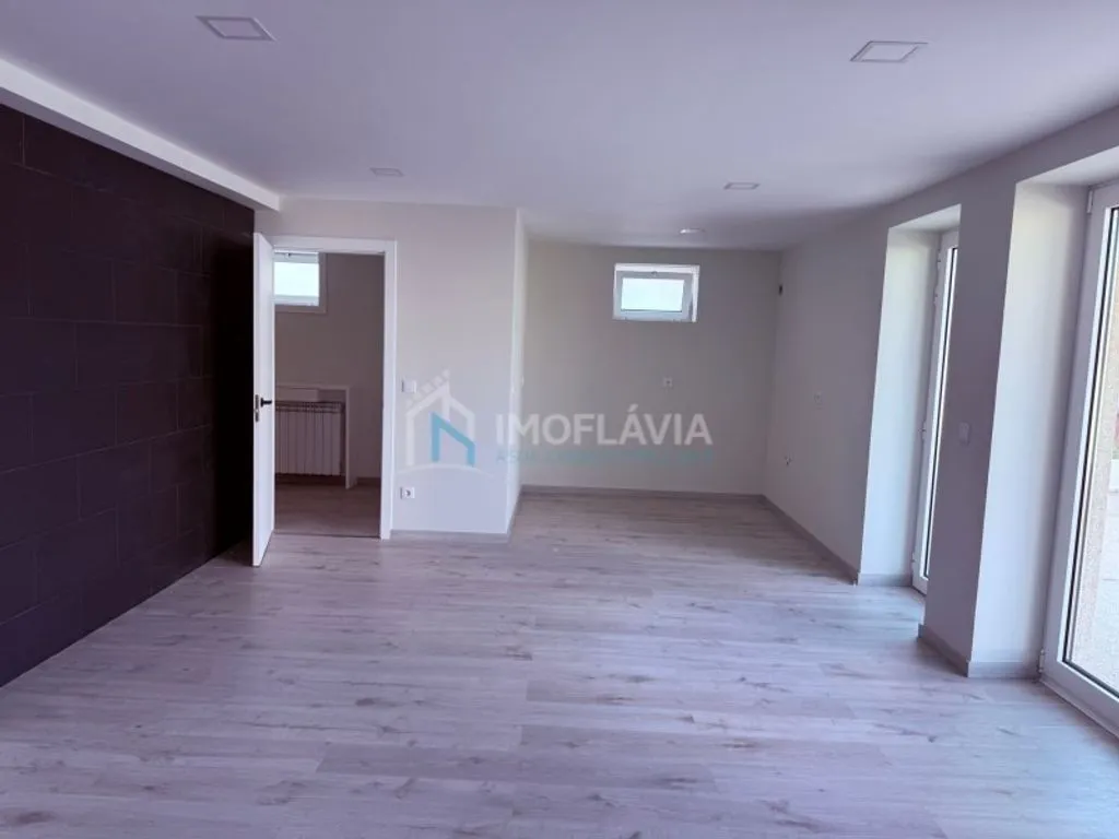 Elutuba - Luxury Detached House with Garage in Chaves
