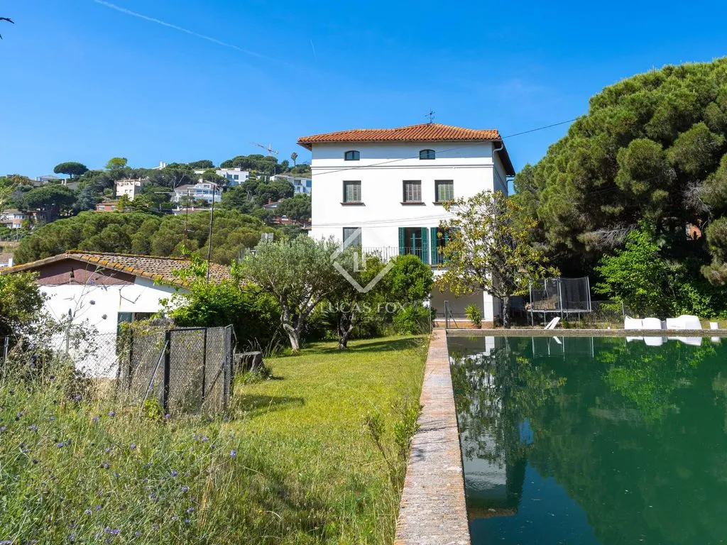 Piscine - Historic Country House with Vineyards in Alella