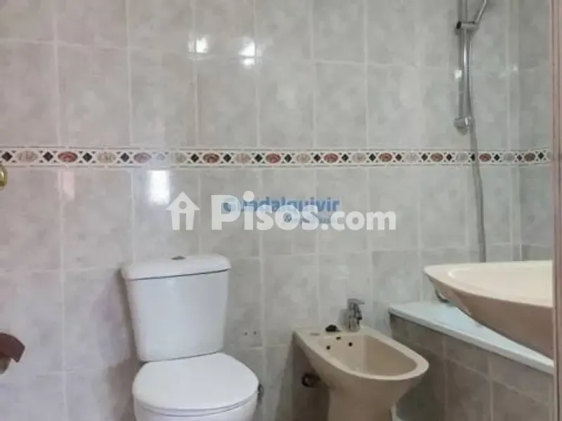 Vannitoad - Spacious Flat with Terrace in Montequinto Centre
