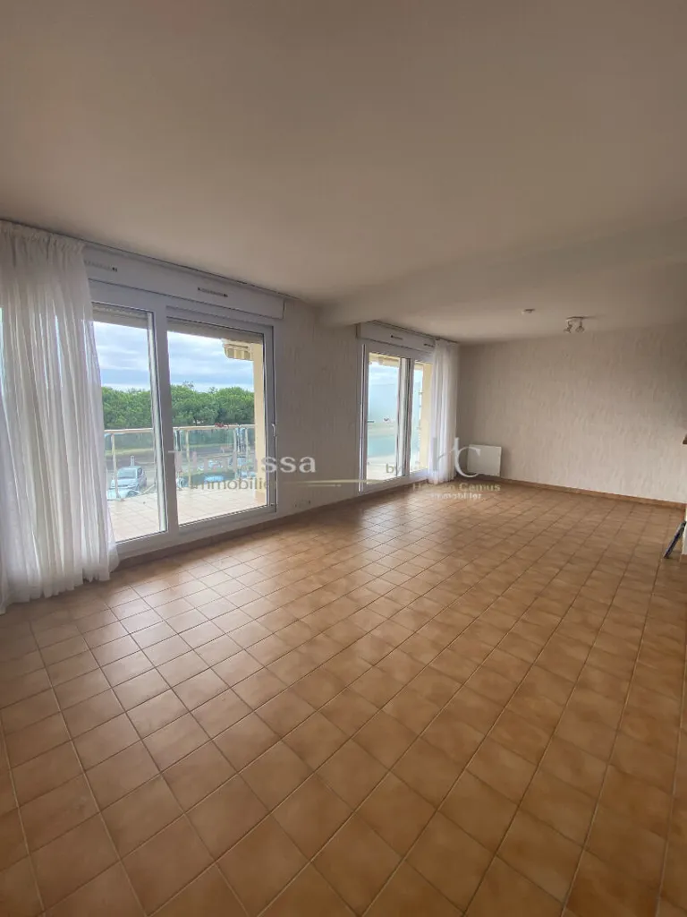 Living Room - Flat with Sea View in Centre Ville St Brévin