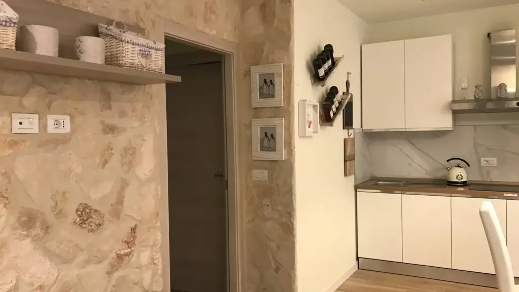 Cuisine - Modernised Two-Bedroom Apartment in Milan