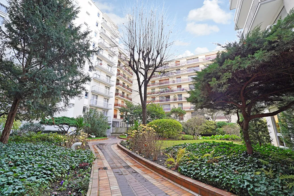 Garden - Studio with Lift in Paris