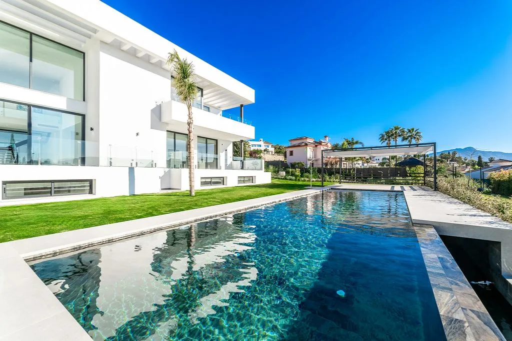 Bassein - Luxury Villa with Infinity Pool in Benahavís