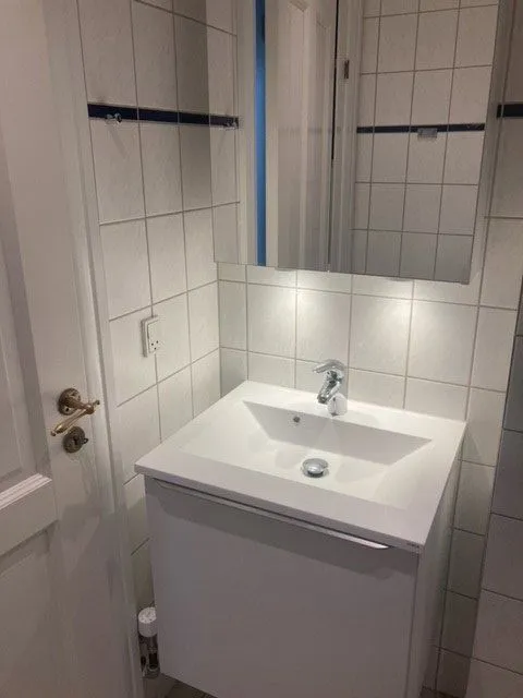Salles de bain - 2-Bedroom Flat with Cycle Yard in Vestbyen