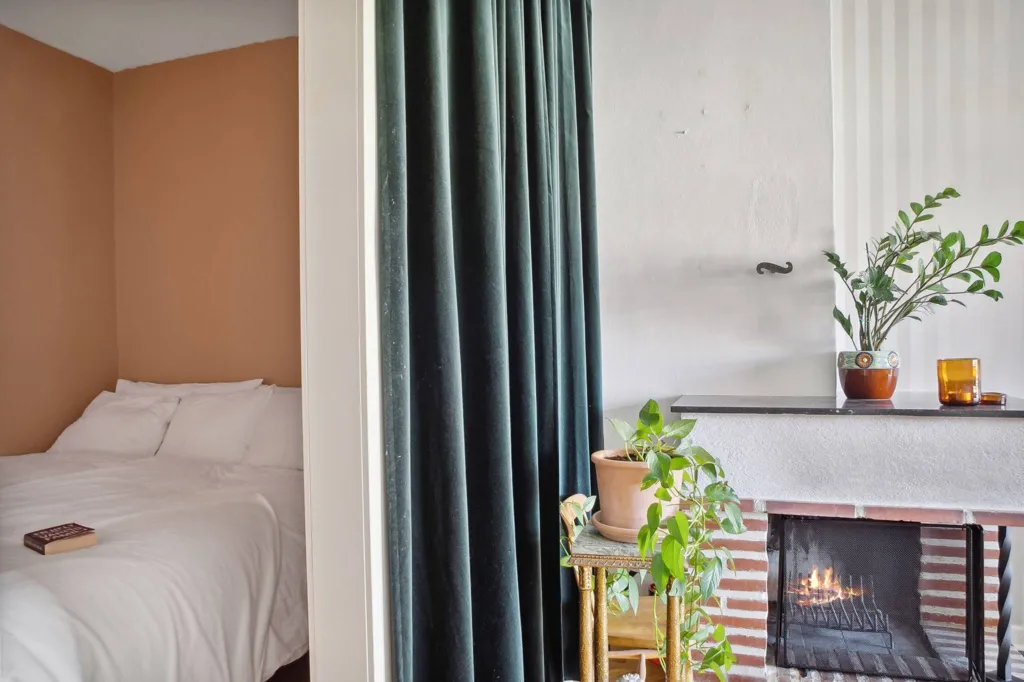 Chambres - Apartment with Open Fireplace and Large Balcony in Central Location