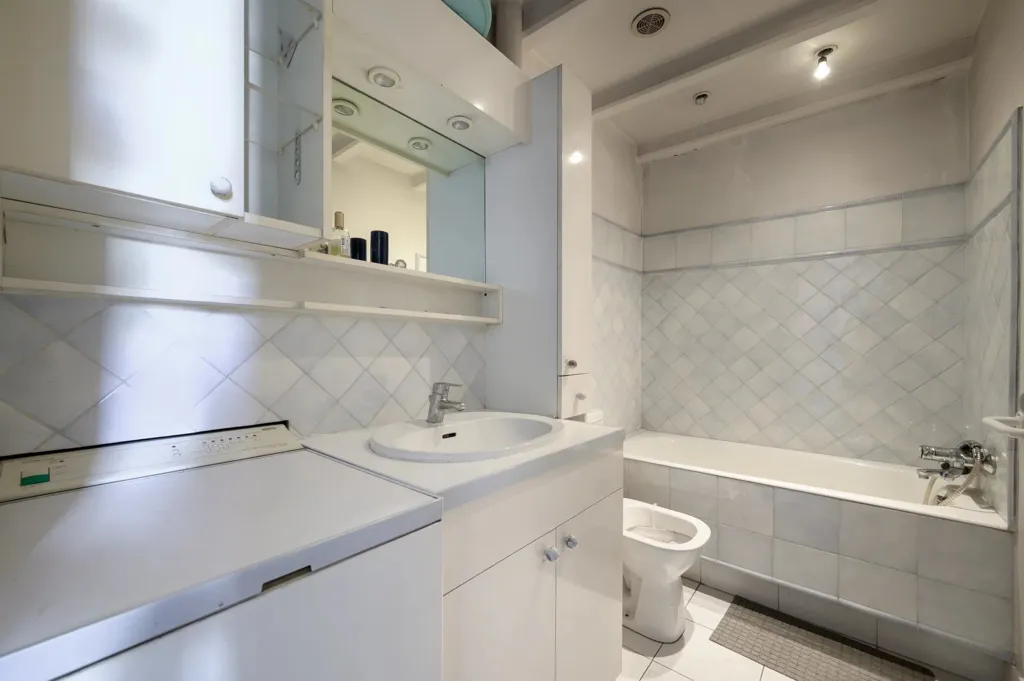 Salles de bain - Appartement Luxueux avec Vue Mer à Cannes