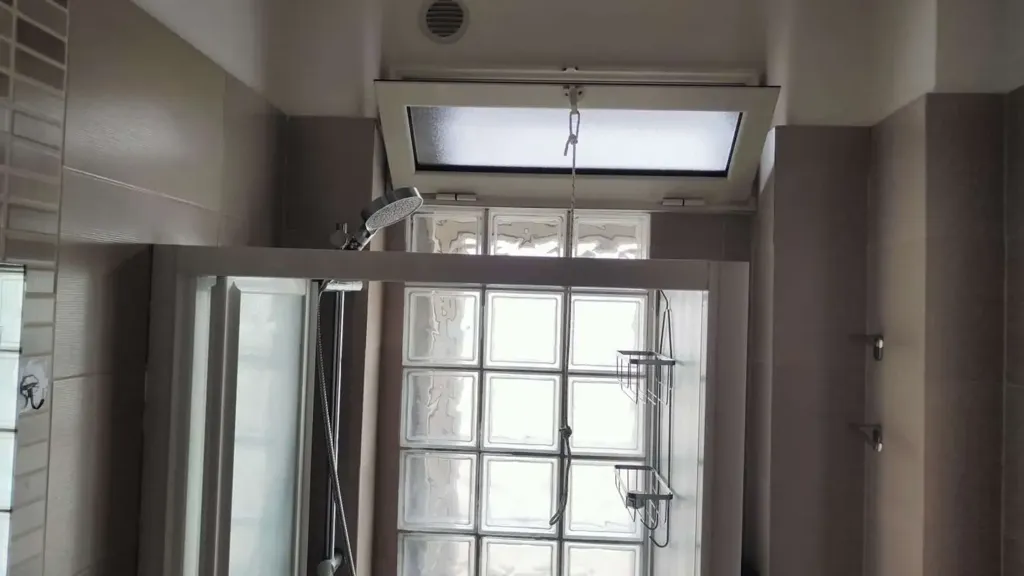 Salles de bain - Rented Duplex with Balcony in Catania Centre