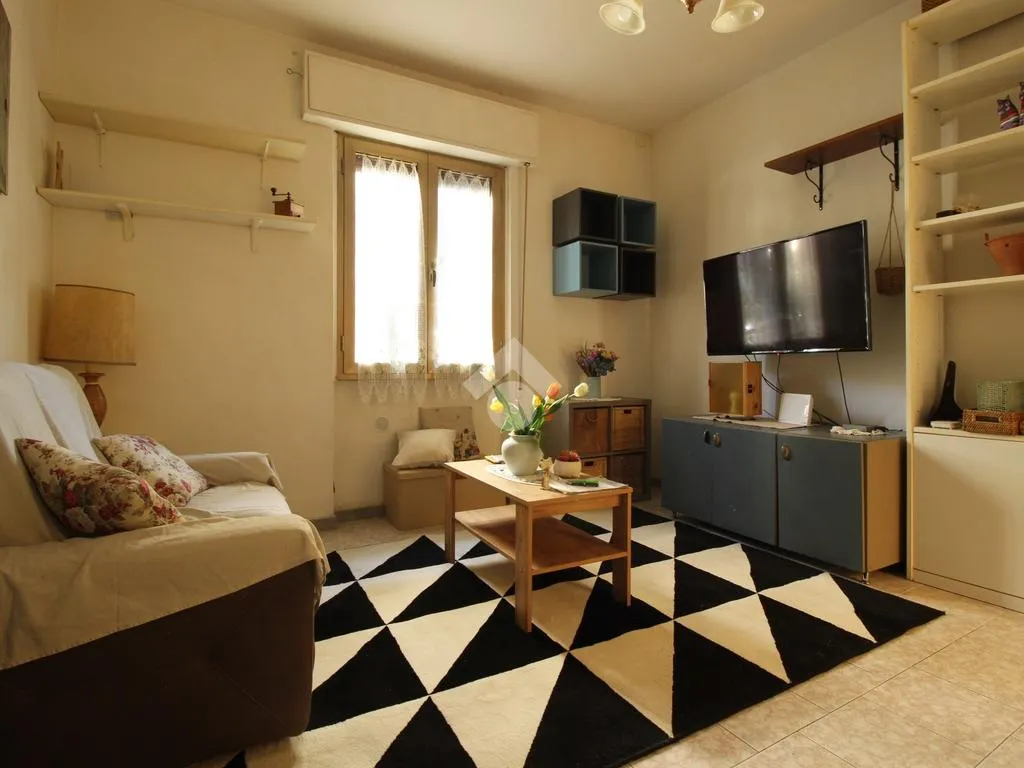 Soggiorno - Terrace-Accessed Apartment in Prato