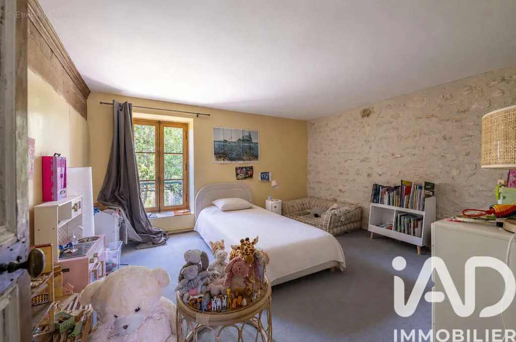 Chambres - Maison de Maître Rénovée avec Jardin à Féricy
