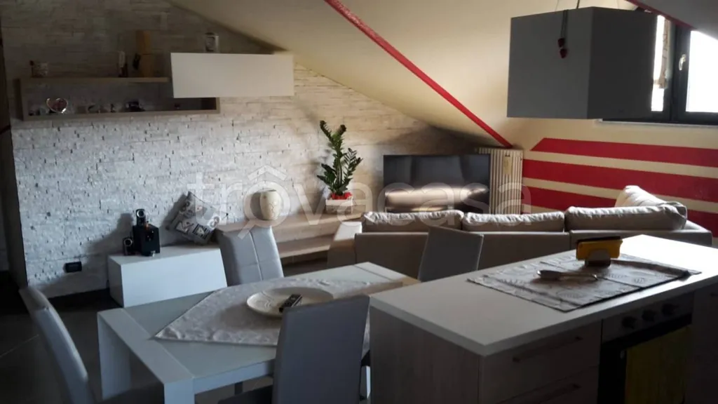 Séjour - Modern Apartment with Balcony in Bagnolo Piemonte