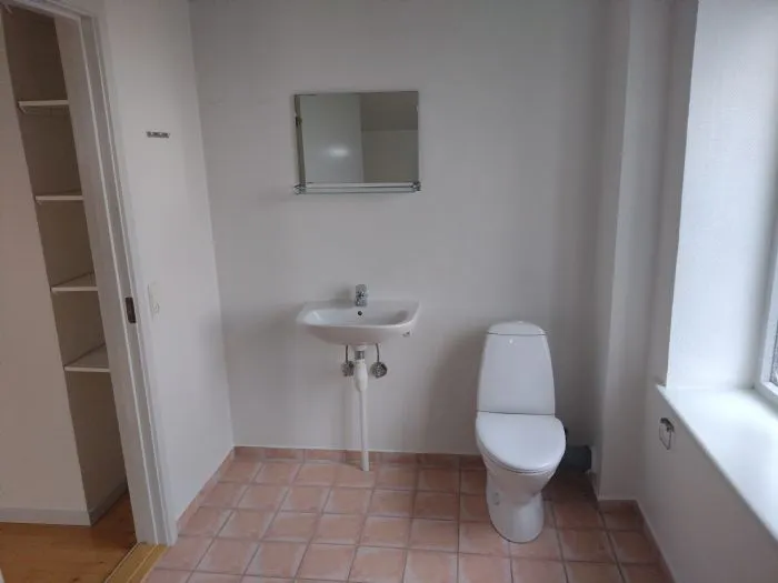 Vannitoad - Two-Bedroom Flat in Odense C