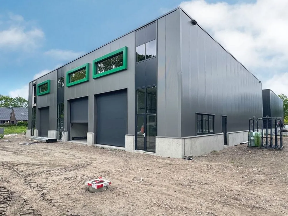 Extérieur - New Business Spaces with Overhead Doors in Bladel