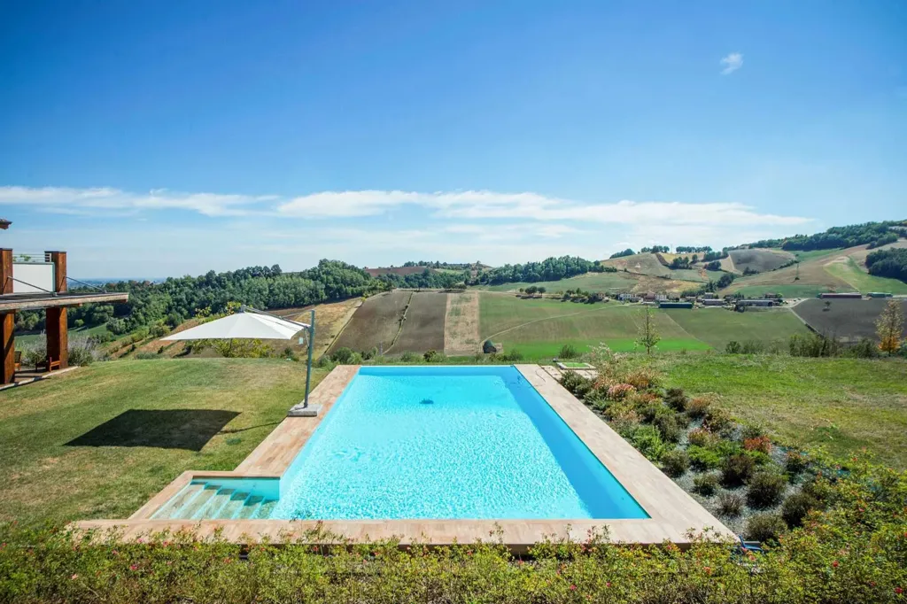 Piscine - Modern Villa with Pool and Spa near Parma