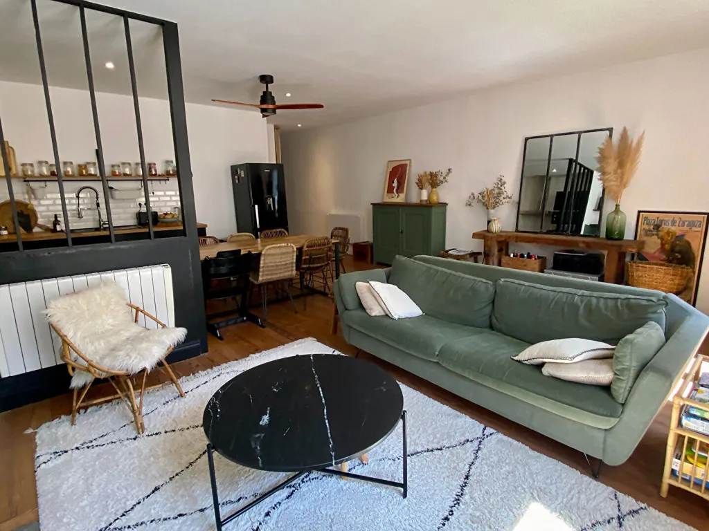 Elutuba - Characterful Apartment with Light Well in Bayonne