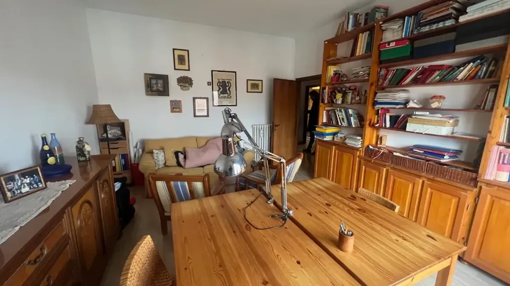 Kabinet - Rustic Apartment with Terrace in Empoli