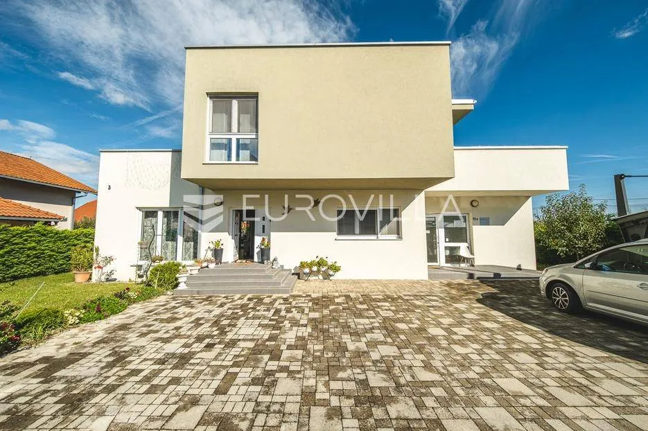 Välivaade - Modern Villa with Office in Samobor Centre