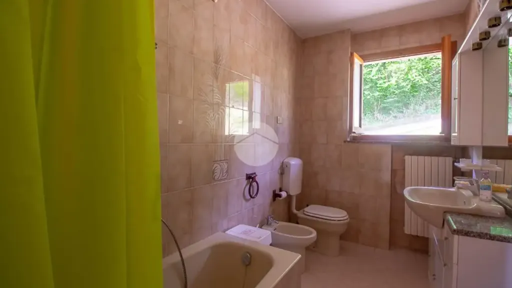 Salles de bain - Villa with Private Garden in Montafia