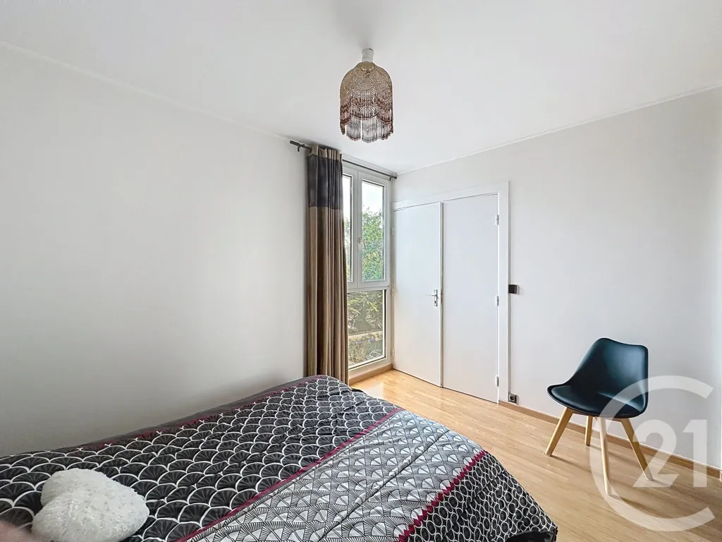 Magamistoad - 4-Piece Flat with Parking in Thiais