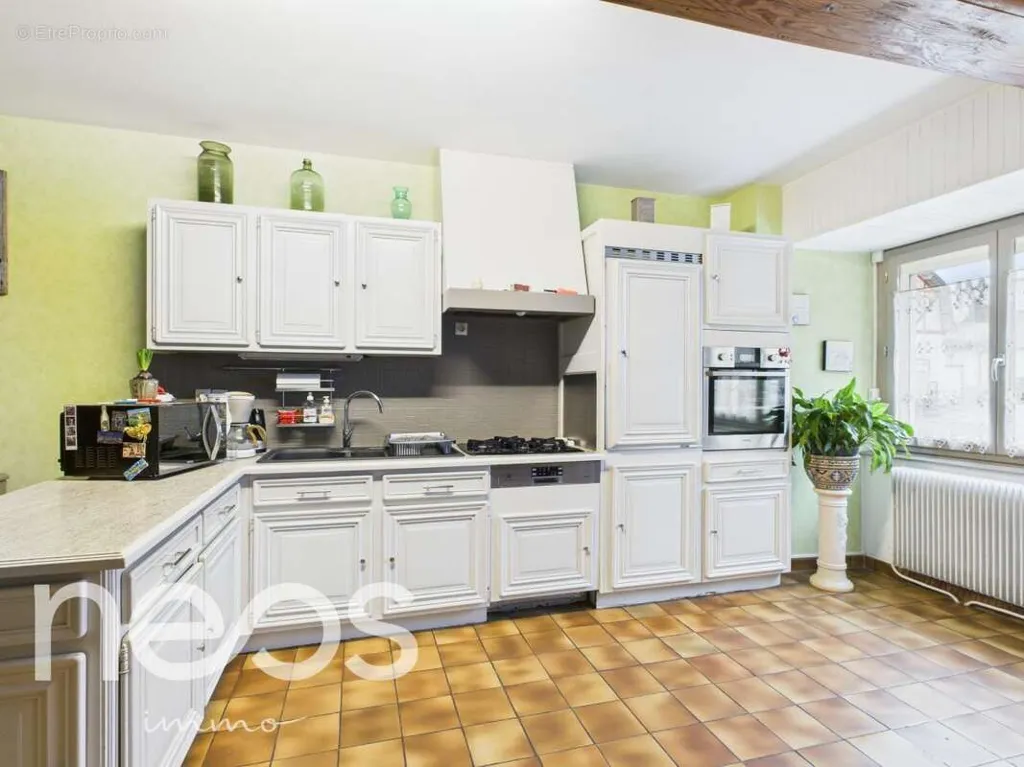 Cucina - Spacious House with Garden in Chagny
