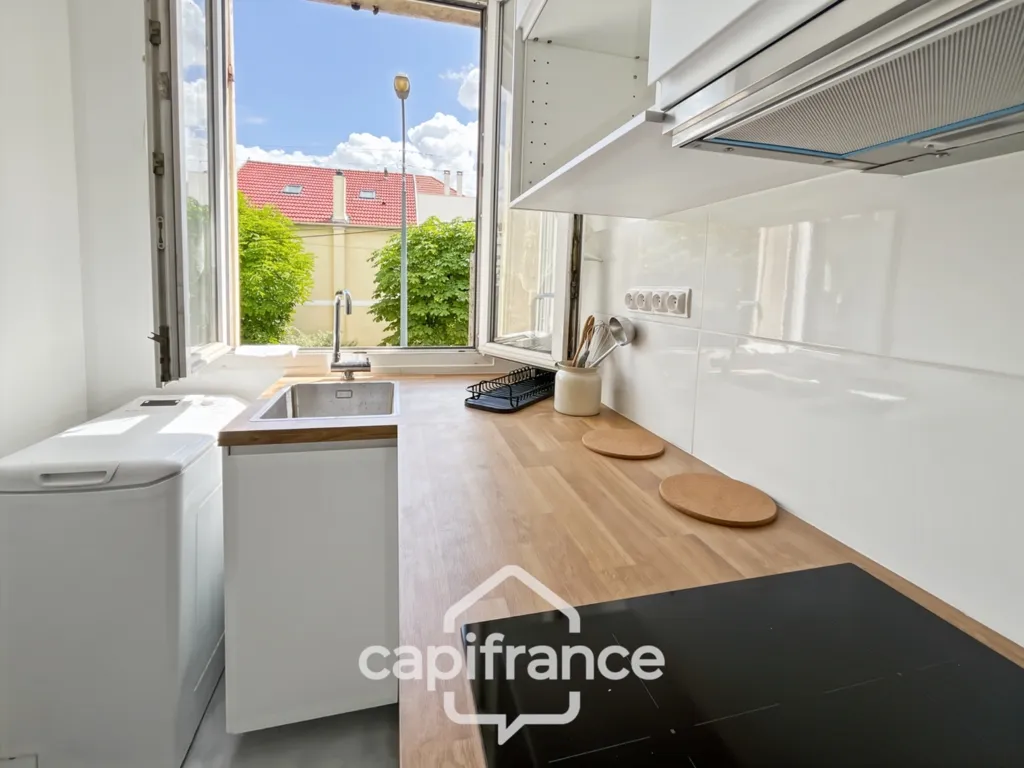 Cuisine - Appartement Meublé 2 Pièces, Avenue Victor Hugo, Saint-Maur-des-Fossés