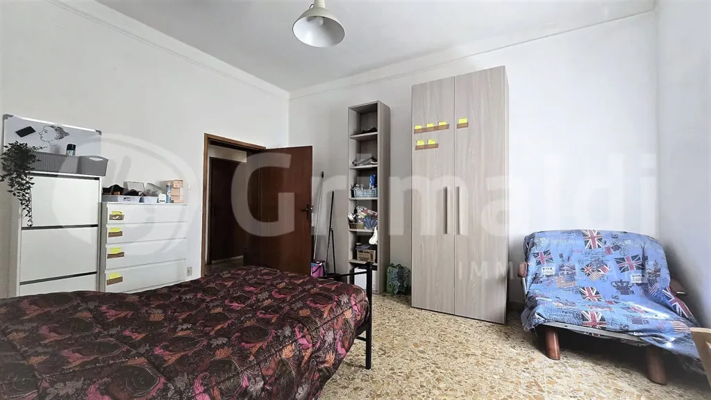 Magamistoad - Restored Apartment with Balcony in Siena