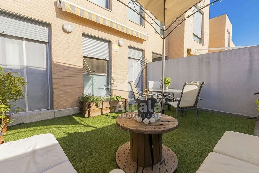 Terrasse - 1-Bed Flat with Pool in Los Hueros